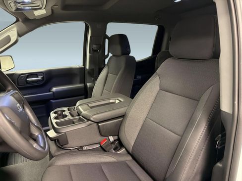 Used 2024 Chevrolet Silverado 1500 Custom Trail Boss AWD/4WD image 4
