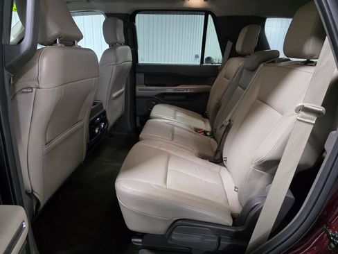 Used 2020 Ford Expedition XLT w/ Equipment Group 202A AWD/4WD image 10