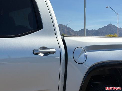 New 2026 Toyota Tundra Platinum image 11