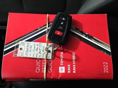 Used 2022 Toyota RAV4 XLE w/ Convenience Package image 42