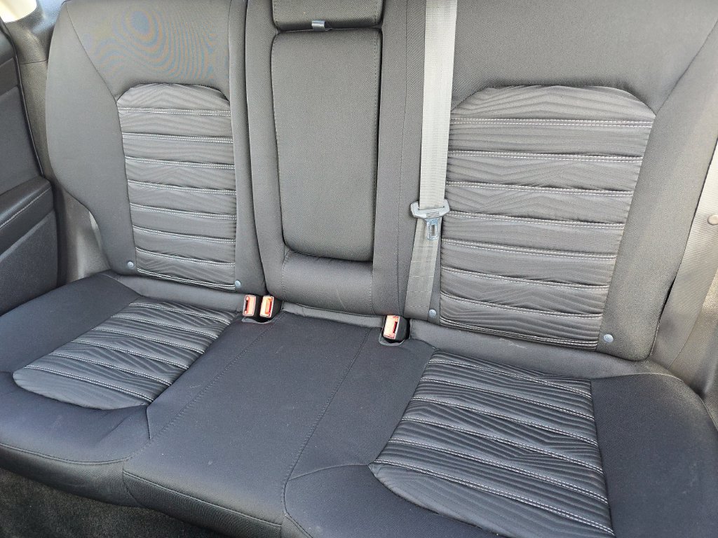 Used 2016 Ford Fusion SE FWD image 19