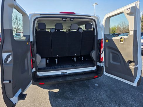 Used 2024 Ford Transit 350 XLT image 9