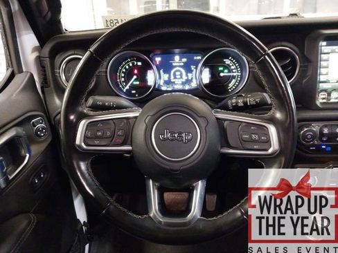 Used 2022 Jeep Wrangler Unlimited Sahara w/ Cold Weather Group image 12