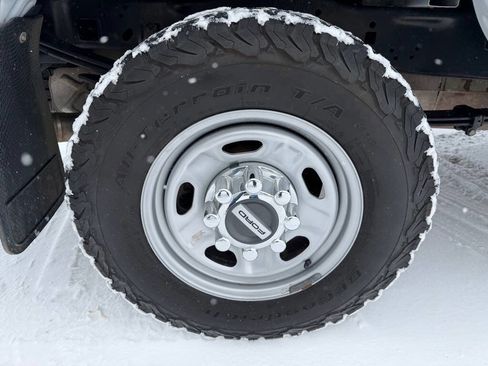 Used 2024 Ford F250 XL w/ XL Chrome Package image 43