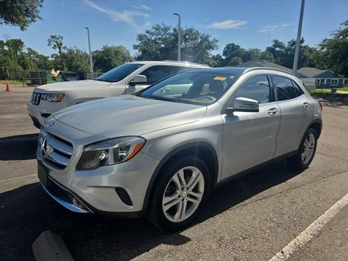 Used 2017 Mercedes-Benz GLA 250 4MATIC image 4