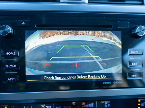 Used 2016 Subaru Legacy 2.5i Premium image 18