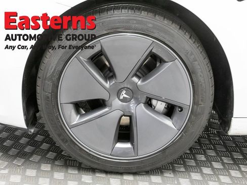 Used 2023 Tesla Model 3 Standard Range RWD image 29
