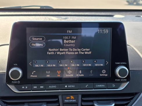 Used 2024 Nissan Altima 2.5 SR FWD image 14