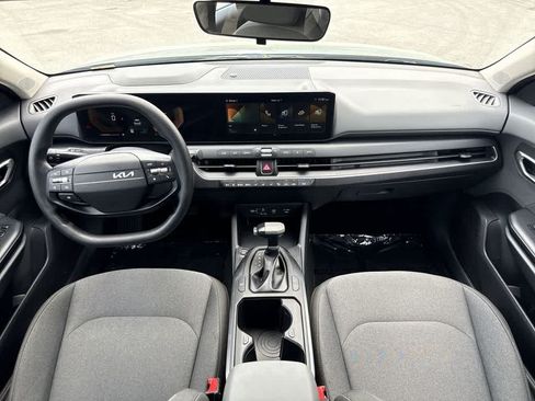 Certified 2025 Kia K4 FWD image 24
