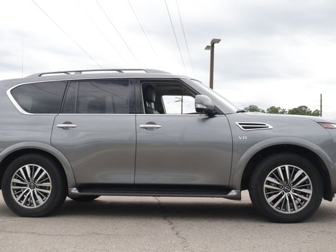 Used 2021 Nissan Armada SL w/ Captain's Chairs Package AWD/4WD image 5