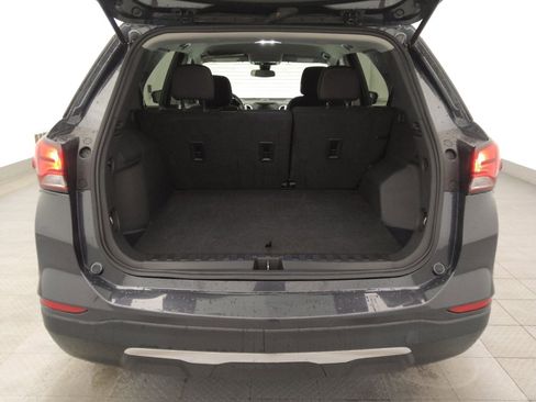 Used 2023 Chevrolet Equinox LT image 29