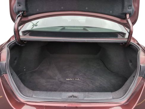 Used 2024 Nissan Sentra SV FWD image 6