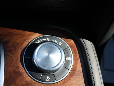 Used 2024 Nissan Armada SL AWD/4WD image 37