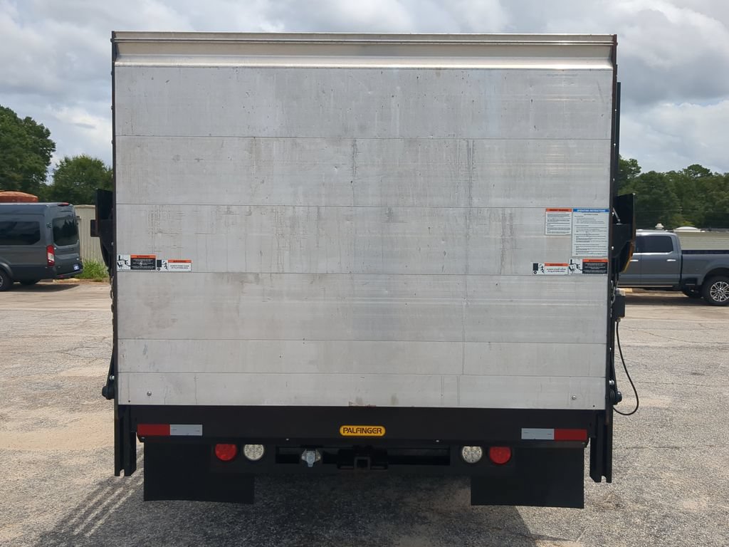 Used 2022 RAM 5500 Tradesman w/ Chrome Appearance Group RWD image 10