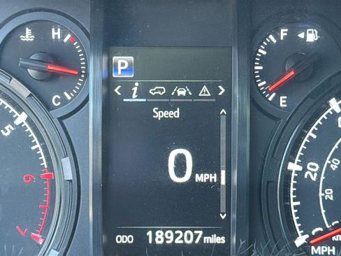 Used 2020 Toyota 4Runner SR5 image 14