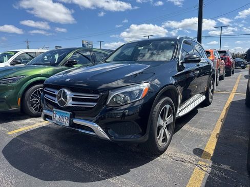 Used 2017 Mercedes-Benz GLC 300 4MATIC image 1