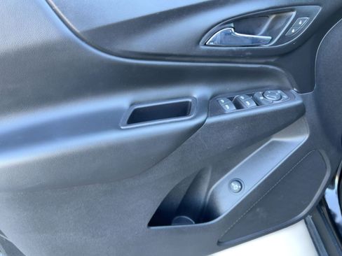 Certified 2019 Chevrolet Equinox LT image 12