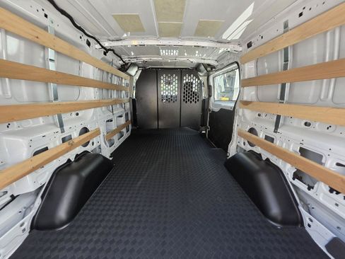 Used 2025 Ford Transit 250 Low Roof w/ Exterior Upgrade Package RWD image 4