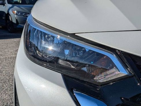 New 2025 Nissan Sentra SV w/ SV Premium Package image 10