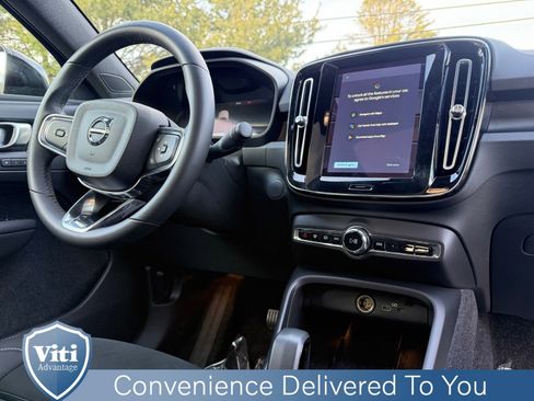 Certified 2023 Volvo C40 P8 Recharge Ultimate image 32