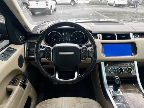 Used 2017 Land Rover Range Rover Sport HSE image 23