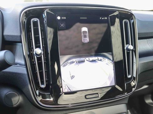 Used 2023 Volvo C40 P8 Recharge Plus AWD/4WD image 28