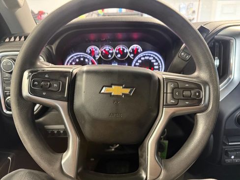 Used 2021 Chevrolet Silverado 2500 LT image 16