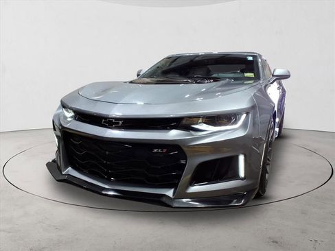 Used 2020 Chevrolet Camaro ZL1 image 2