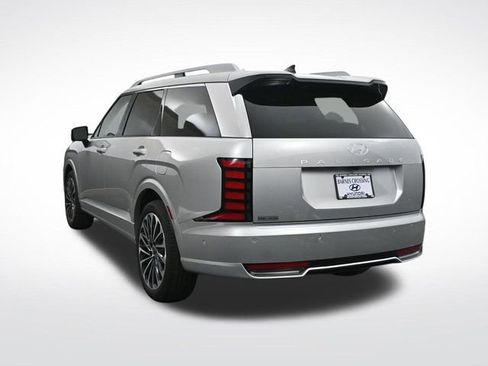 Used 2026 Hyundai Palisade Calligraphy FWD image 5