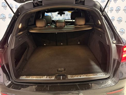 Used 2018 Mercedes-Benz GLC 43 AMG 4MATIC image 18