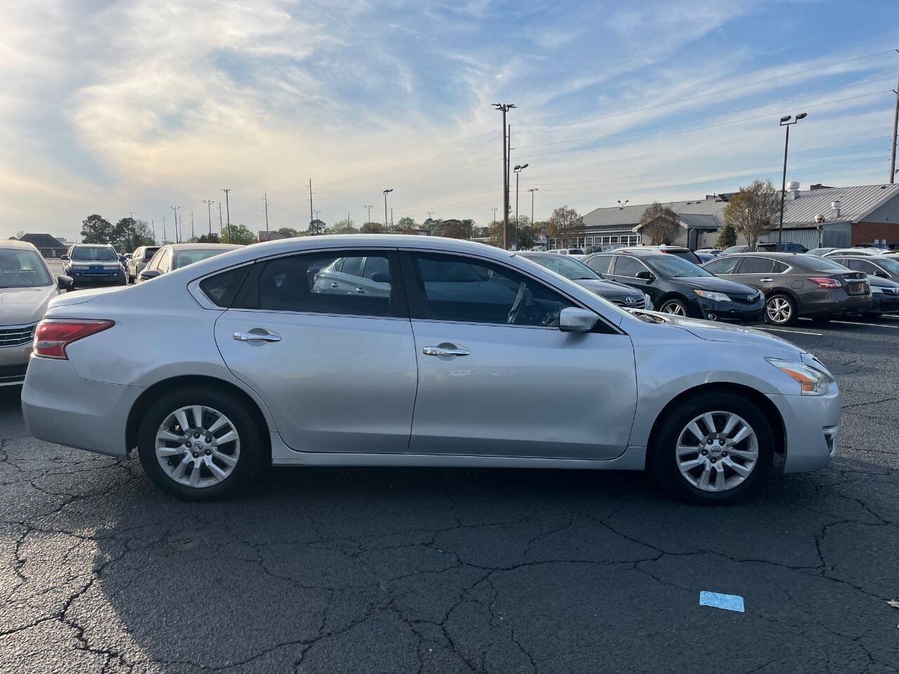 Used 2013 Nissan Altima 2.5 S FWD image 5