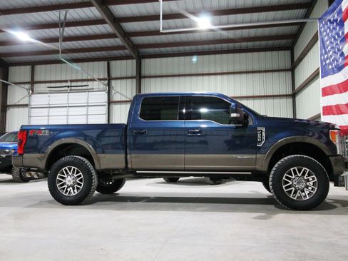 Used 2017 Ford F250 King Ranch w/ King Ranch Ultimate Package image 14