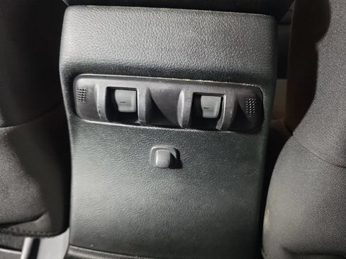 Used 2018 Jeep Wrangler Unlimited Sport S AWD/4WD image 29