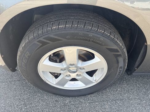 Used 2010 Dodge Grand Caravan Hero FWD image 25