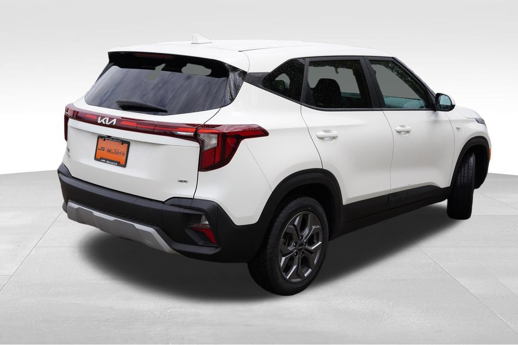 Certified 2024 Kia Seltos LX AWD/4WD image 5