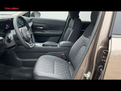 New 2026 Nissan Kicks SV w/ Cold Weather Package FWD image 9