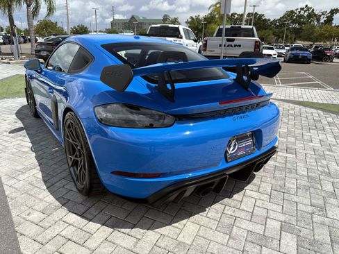 Used 2025 Porsche 718 Cayman GT4 RS w/ Chrono Package RWD image 11