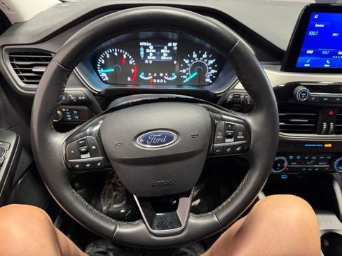 Used 2022 Ford Escape SE w/ Convenience Package FWD image 33