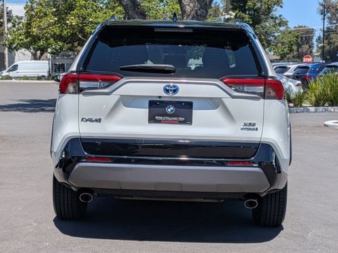 Used 2021 Toyota RAV4 XSE AWD/4WD image 7
