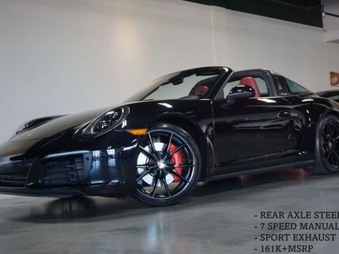 Used 2019 Porsche 911 Targa 4S image 1