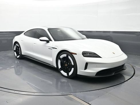 Certified 2025 Porsche Taycan AWD/4WD image 21