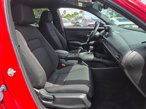 Certified 2025 Honda HR-V Sport image 19
