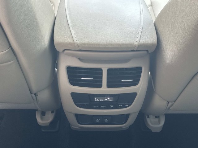 Used 2017 Acura MDX w/ Technology Package FWD image 17