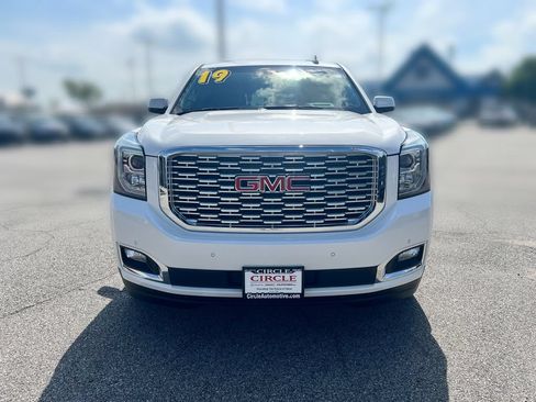Used 2019 GMC Yukon Denali w/ Denali Ultimate Package AWD/4WD image 12