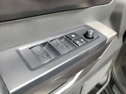 Used 2024 Toyota Tundra SR5 w/ SR5 Convenience Package AWD/4WD image 19