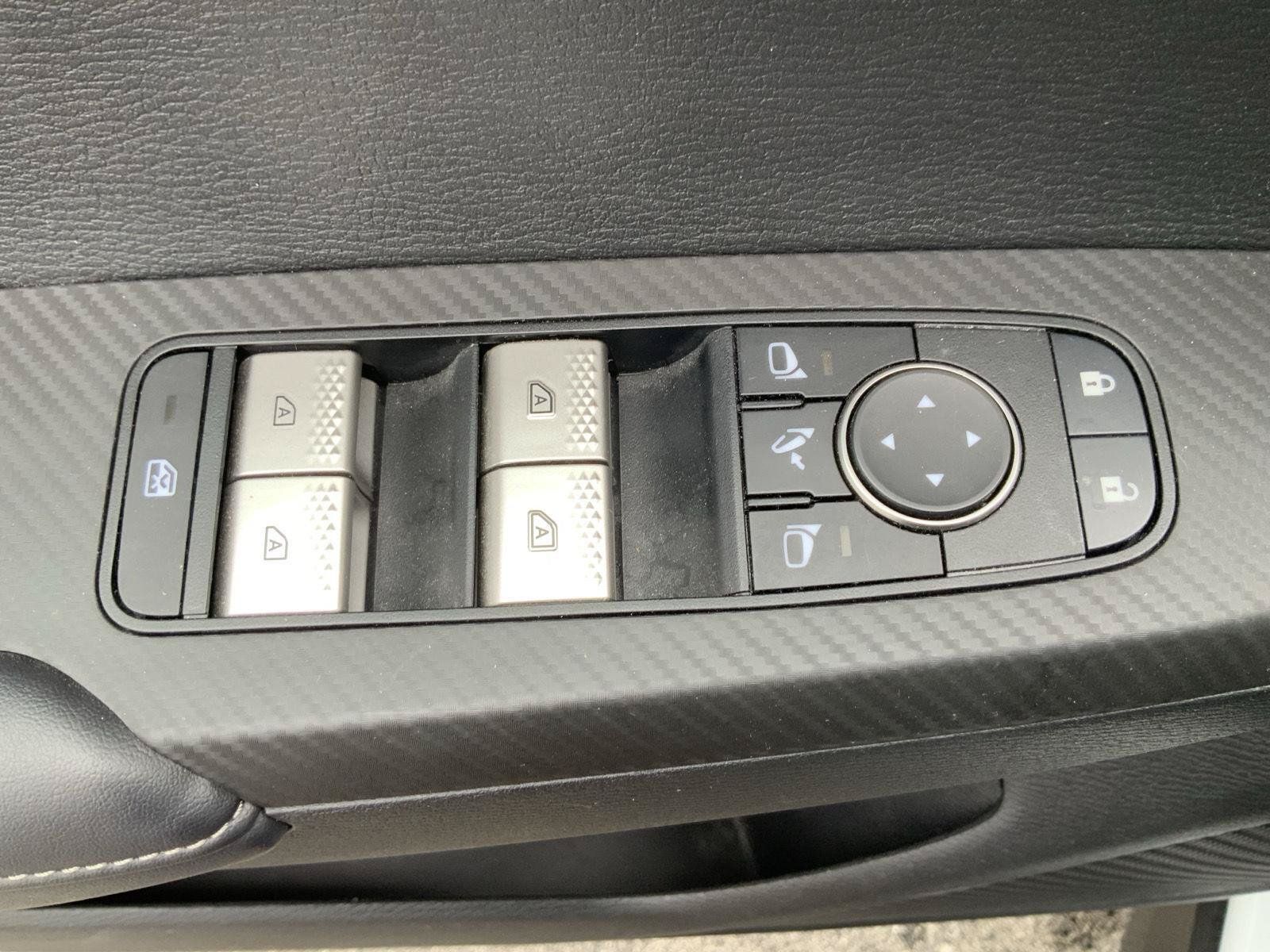 Used 2024 Mitsubishi Outlander SE AWD/4WD image 21
