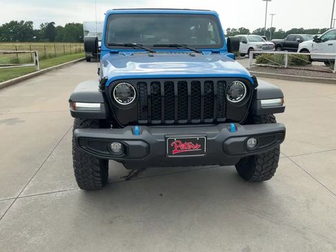 New 2023 Jeep Wrangler Unlimited w/ Sun & Screen Package AWD/4WD image 3