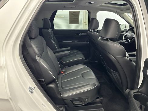 Used 2024 Hyundai Palisade Limited FWD image 15