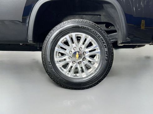 Certified 2022 Chevrolet Silverado 2500 High Country w/ LPO, Dark Essentials Package image 33