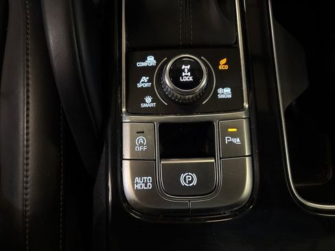 Used 2025 Kia Telluride S AWD/4WD image 35